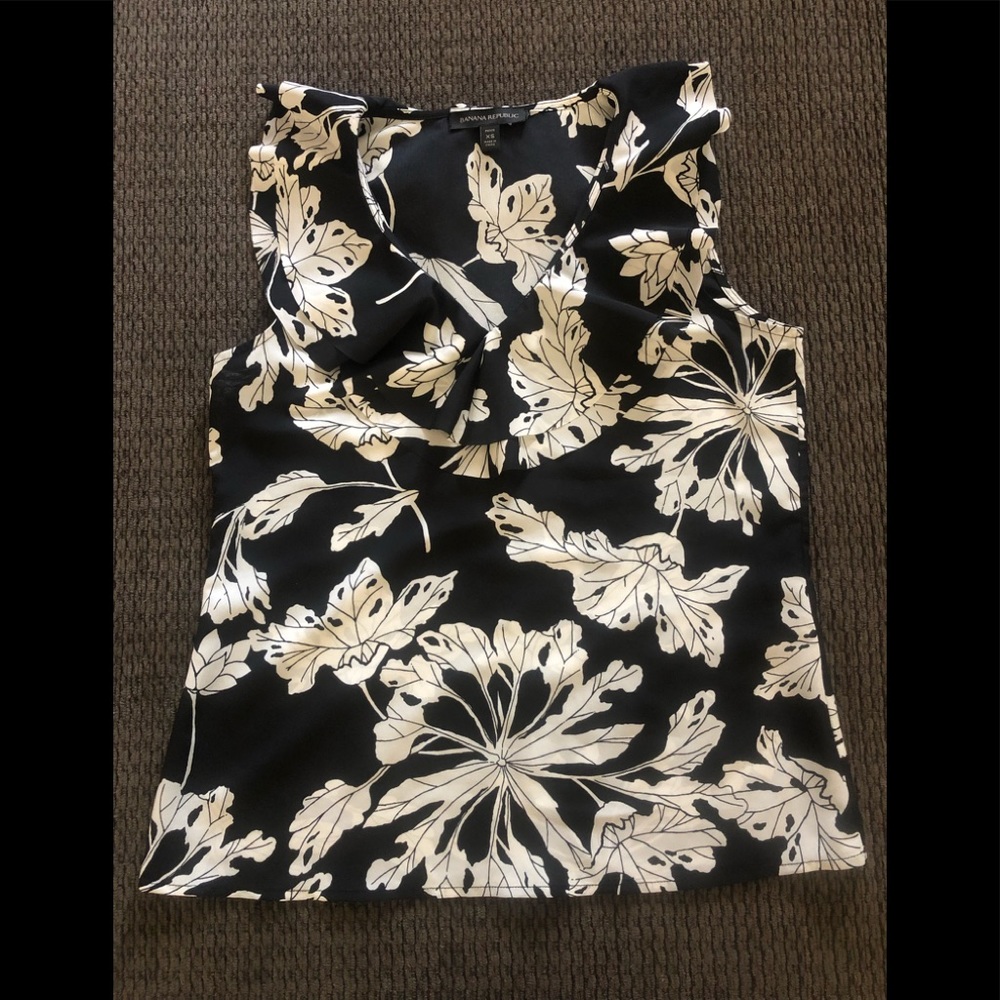 Women’s Banana Republic shirt petite size XS